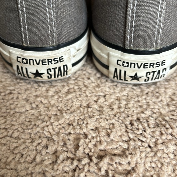Grey converse low sneakers - Picture 4 of 5